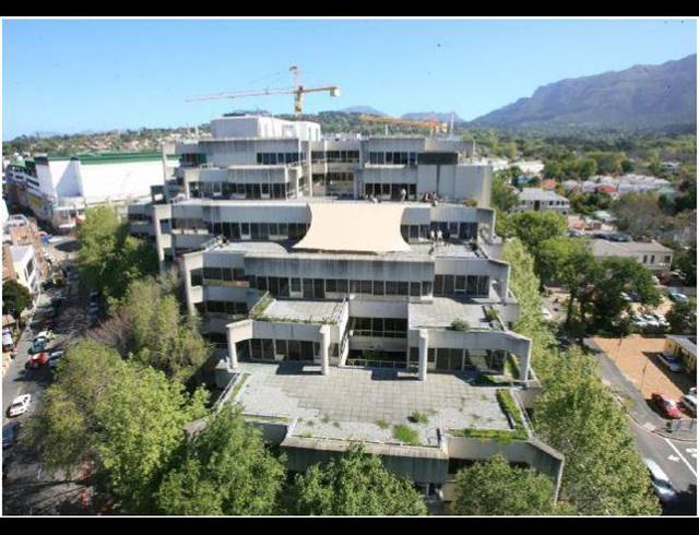 55M² OFFICE TO LET IN CLAREMONT